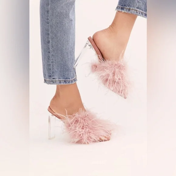 Elegant Pink Feathered Women's Mules - Picture 1 of 6